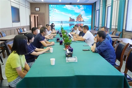 瀘州市人大調研.jpg 瀘州市人大調研.jpg