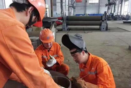 弘旭公司蔣興勇榮獲納溪區(qū)2022 年度“云溪工匠”榮譽稱號